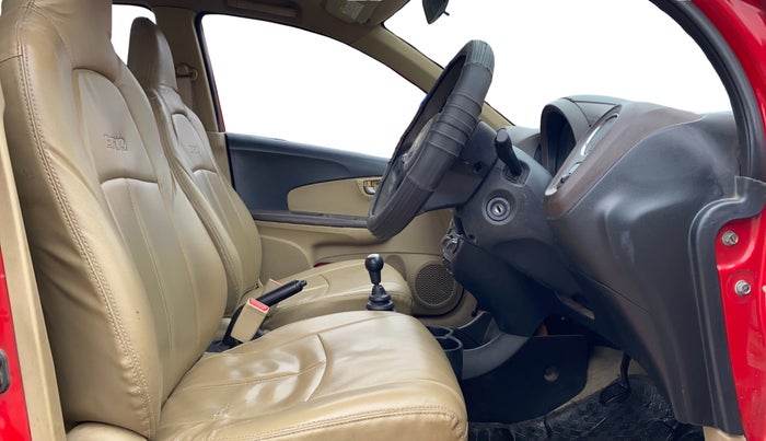 2012 Honda Brio V MT, Petrol, Manual, 1,00,793 km, Right Side Front Door Cabin