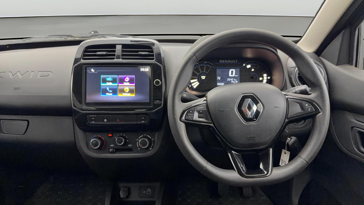 2023 Renault Kwid RXT 1.0 AMT, Petrol, Automatic, 25,372 km, Steering Wheel Close Up