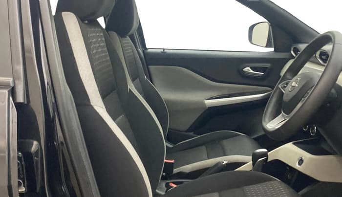 2022 Nissan MAGNITE XV PREMIUM TURBO CVT, Petrol, Automatic, 48,191 km, Right Side Front Door Cabin
