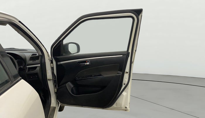 2016 Maruti Swift VXI, Petrol, Manual, 64,708 km, RHS Front Door