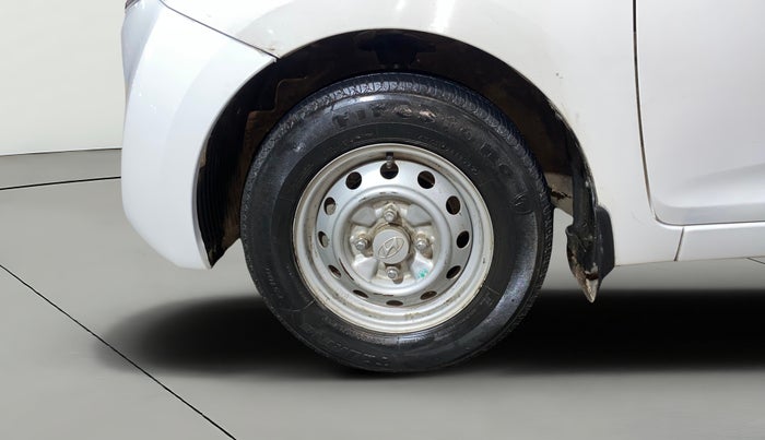 2013 Hyundai Eon D-LITE+, Petrol, Manual, 79,479 km, Left Front Wheel