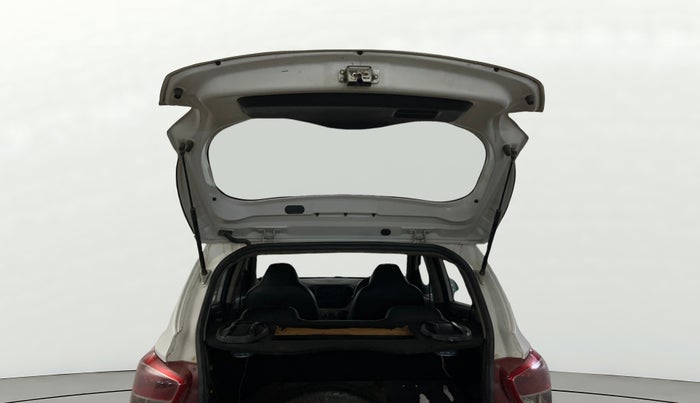 2016 Hyundai Grand i10 MAGNA 1.2 KAPPA VTVT, CNG, Manual, 1,37,728 km, Boot Door Open