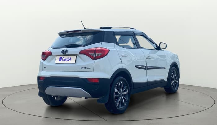 2021 Mahindra XUV300 W8 (O) 1.2 PETROL, Petrol, Manual, 1,25,922 km, Right Back Diagonal