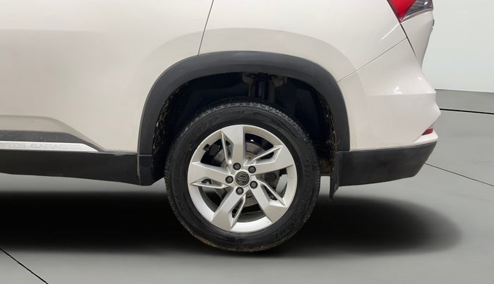 2021 MG HECTOR PLUS SUPER 1.5 PETROL TURBO HYBRID MT 7-STR, Petrol, Manual, 91,637 km, Left Rear Wheel