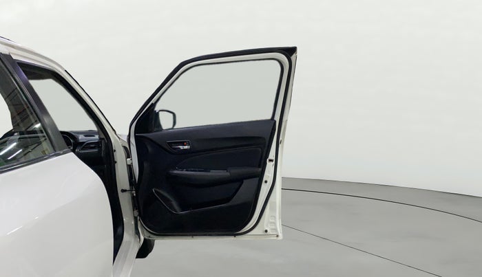 2020 Maruti Swift VXI, Petrol, Manual, 35,194 km, RHS Front Door