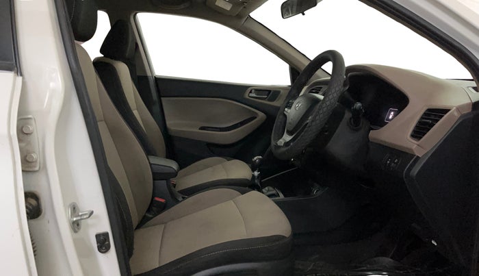 2015 Hyundai Elite i20 ASTA 1.2 (O), Petrol, Manual, 76,959 km, Right Side Front Door Cabin