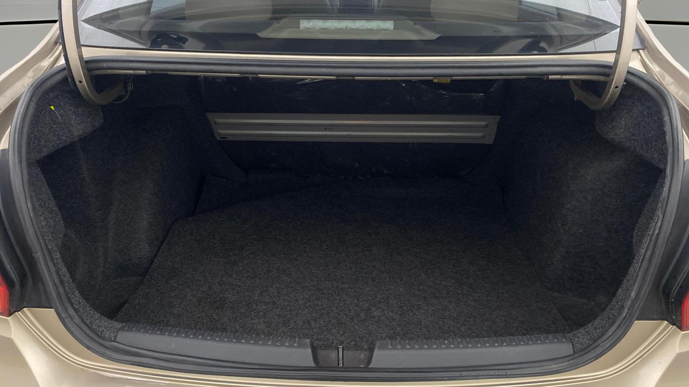 2016 Volkswagen Vento HIGHLINE PETROL AT, Petrol, Automatic, 59,101 km, Boot Open Zoomed View