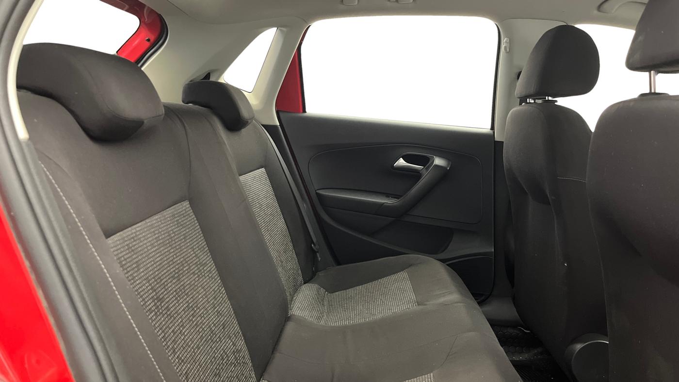 2015 Volkswagen Polo COMFORTLINE 1.2L, Petrol, Manual, 62,856 km, Right Side Rear Door Cabin