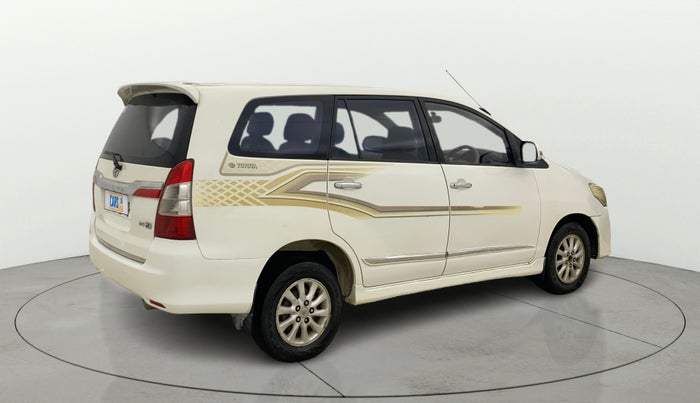 2014 Toyota Innova 2.5 ZX 7 STR, Diesel, Manual, 1,70,000 km, Right Back Diagonal