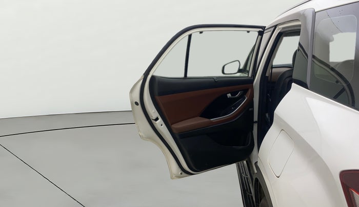 2021 Hyundai ALCAZAR 1.5 SIGNATURE MT 6STR, Diesel, Manual, 1,39,134 km, LHS Rear Door