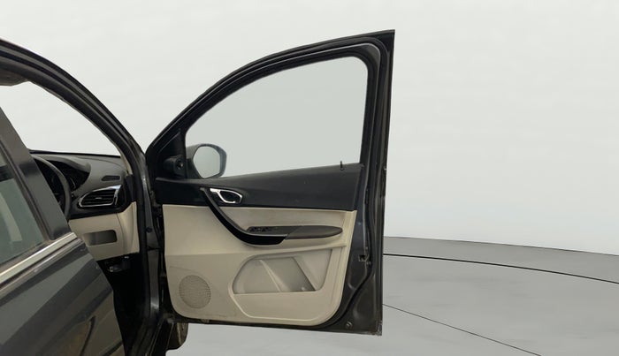 2022 Tata TIGOR XZ PLUS CNG, CNG, Manual, 70,473 km, RHS Front Door