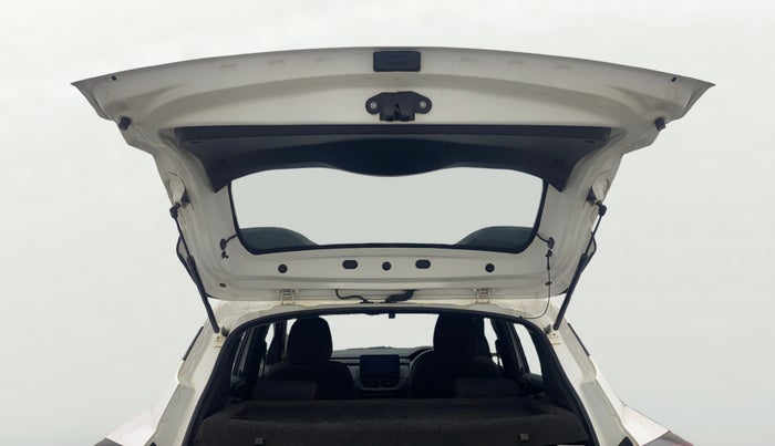 2022 Renault Kiger RXZ AMT, Petrol, Automatic, 48,780 km, Boot Door Open