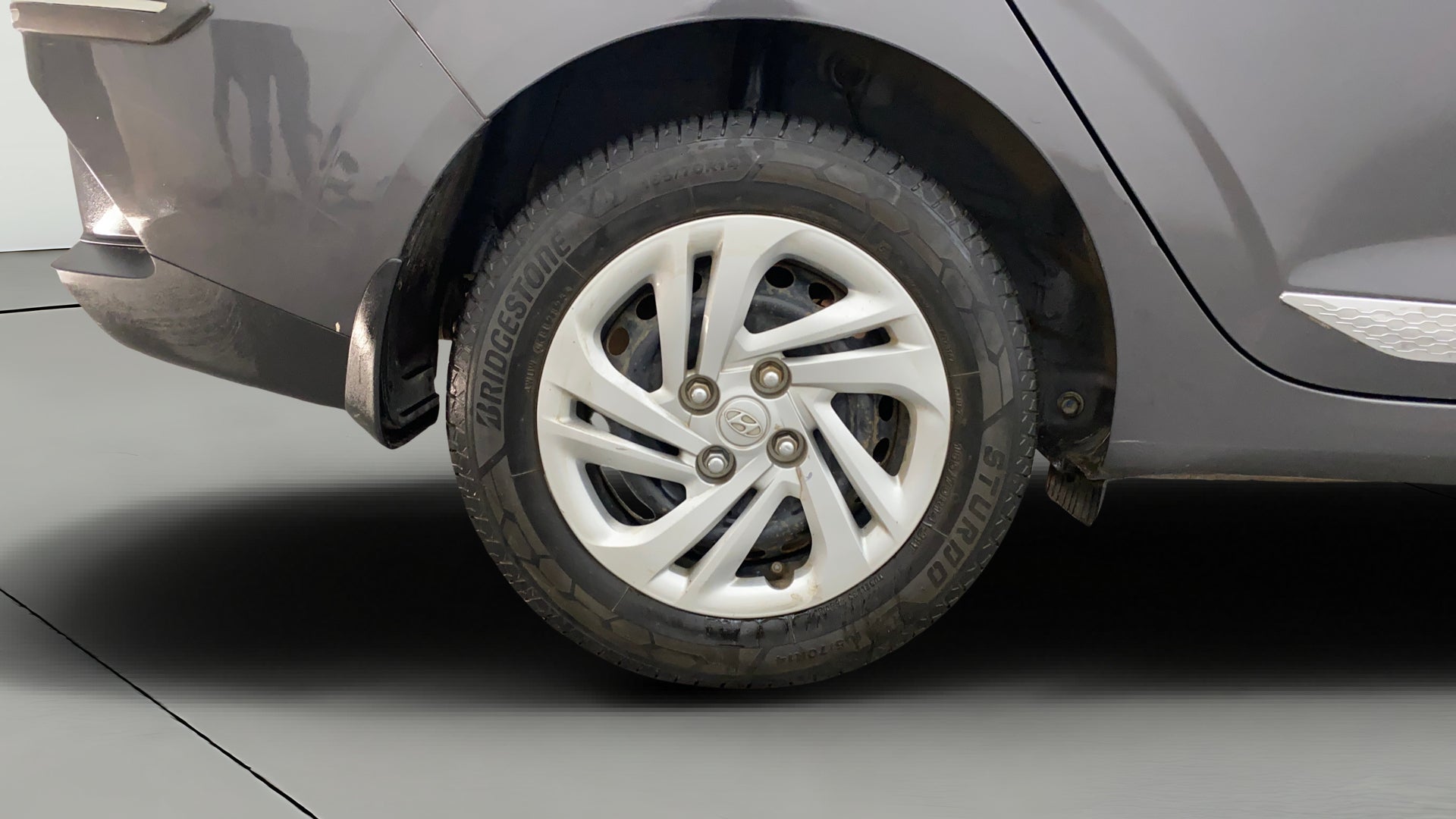 camera-Right-Rear-Wheel