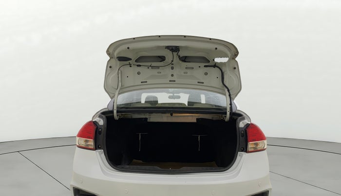 2016 Maruti Ciaz VDI+ SHVS, Diesel, Manual, 92,613 km, Boot Door Open