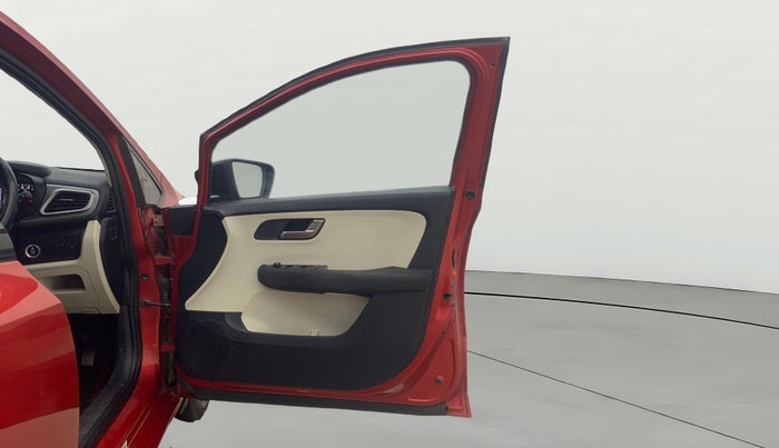 2021 Tata ALTROZ XZ PETROL, Petrol, Manual, 43,470 km, RHS Front Door