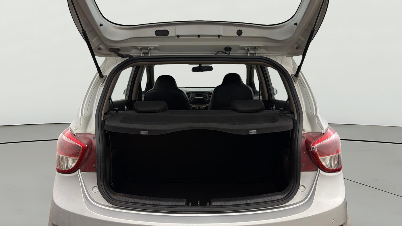 2016 Hyundai Grand i10 ASTA AT 1.2 KAPPA VTVT, Petrol, Automatic, 65,031 km, Boot Open Zoomed View