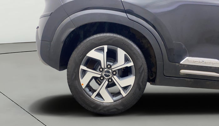 2021 KIA SONET HTX 1.5, Diesel, Manual, 54,901 km, Right Rear Wheel