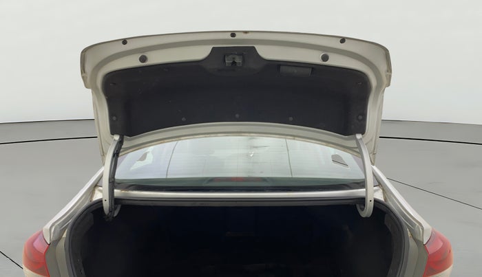 2017 Hyundai New Elantra 2.0 SX AT PETROL, Petrol, Automatic, 51,814 km, Boot Door Open