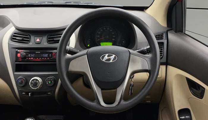 2017 Hyundai Eon ERA PLUS (O), Petrol, Manual, 33,154 km, Steering Wheel Close Up