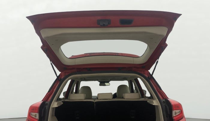 2021 Mahindra XUV300 W8 (O) 1.5 DIESEL, Diesel, Manual, 65,046 km, Boot Door Open