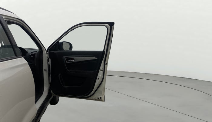 2018 Maruti Vitara Brezza ZDI PLUS, Diesel, Manual, 46,484 km, RHS Front Door