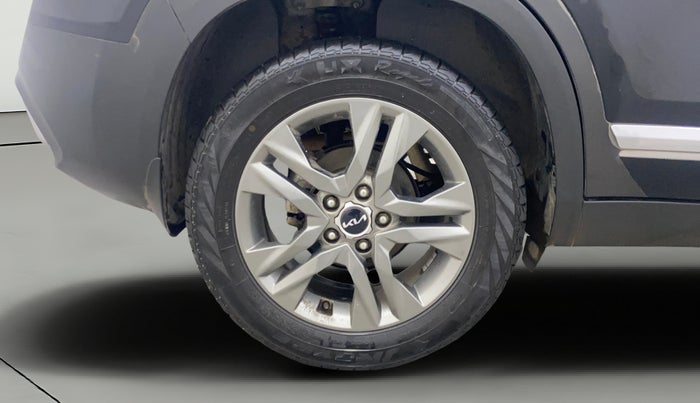 2023 KIA SELTOS HTX PETROL 1.5, Petrol, Manual, 30,582 km, Right Rear Wheel