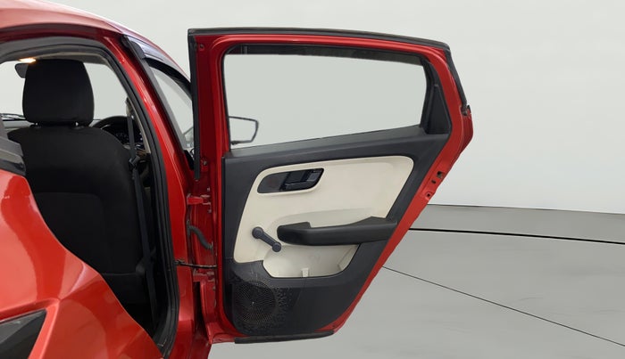 2022 Tata ALTROZ XE DIESEL, Diesel, Manual, 37,776 km, RHS Rear Door