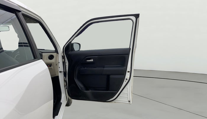 2021 Maruti New Wagon-R VXI 1.2, CNG, Manual, 20,964 km, RHS Front Door