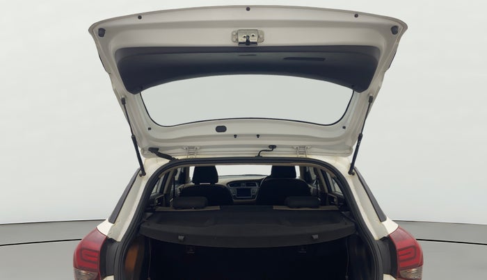 2020 Hyundai Elite i20 ASTA 1.2 (O), Petrol, Manual, 46,518 km, Boot Door Open