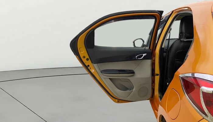 2018 Tata Tiago XZ PETROL, Petrol, Manual, 35,336 km, LHS Rear Door