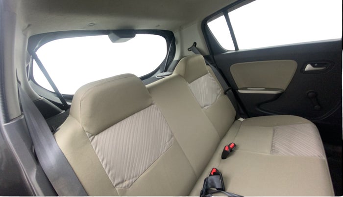 2016 Maruti Alto K10 VXI, Petrol, Manual, 27,372 km, Right Side Rear Door Cabin