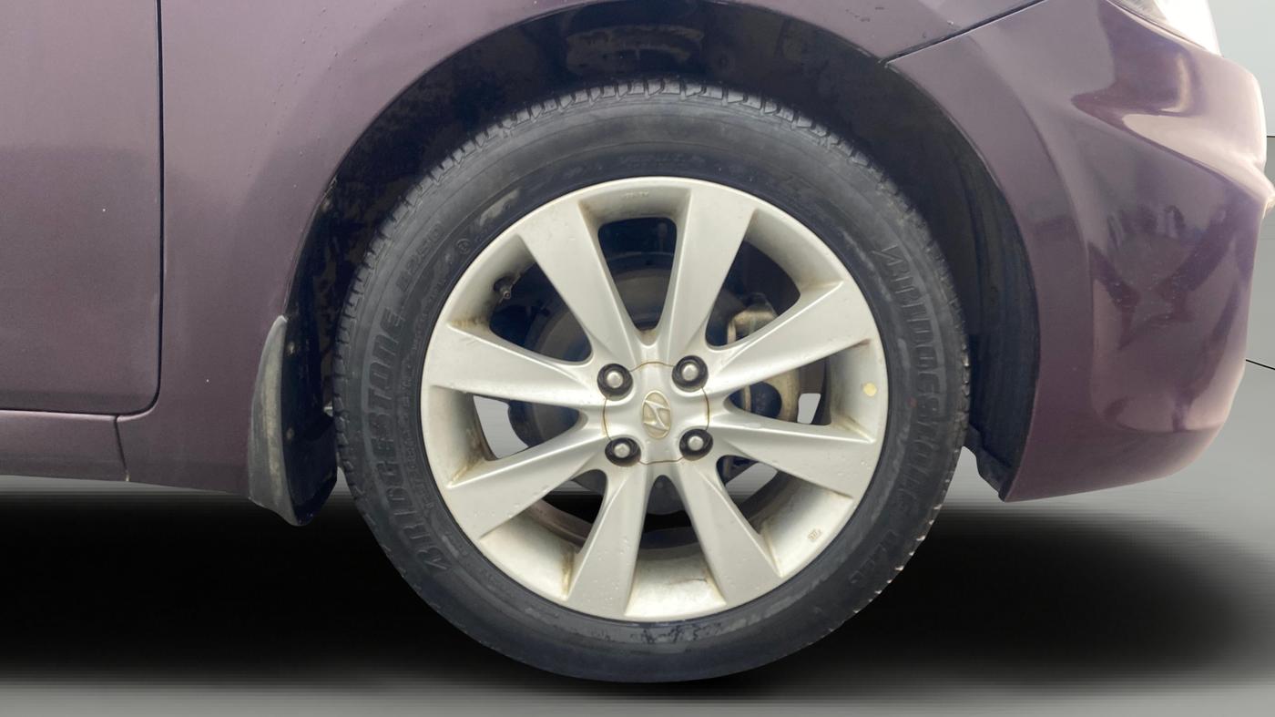 2013 Hyundai Verna FLUIDIC 1.6 VTVT SX, Petrol, Manual, 71,050 km, Right Front Wheel