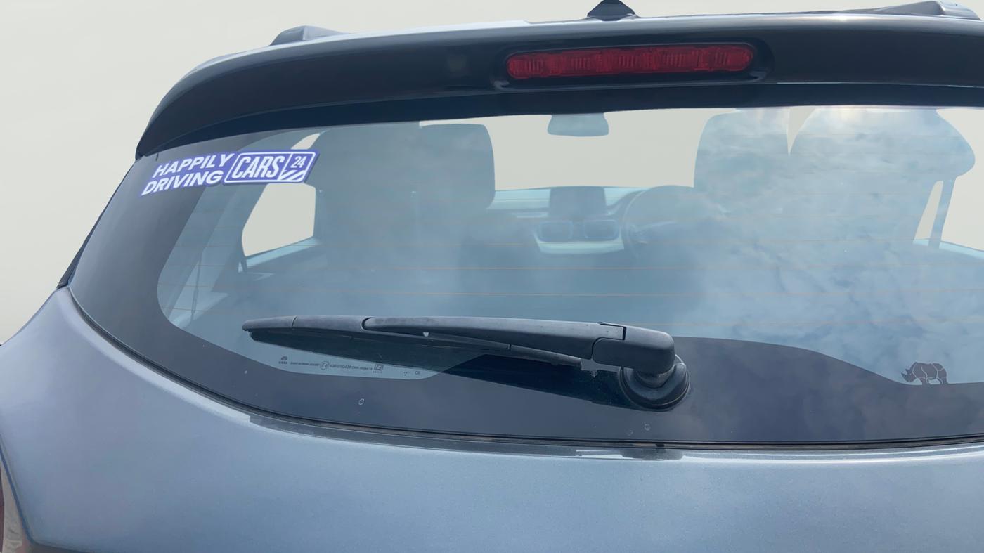2024 Tata PUNCH Creative Dual Tone MT Sunroof, Petrol, Manual, 25,540 km, Rear Wiper