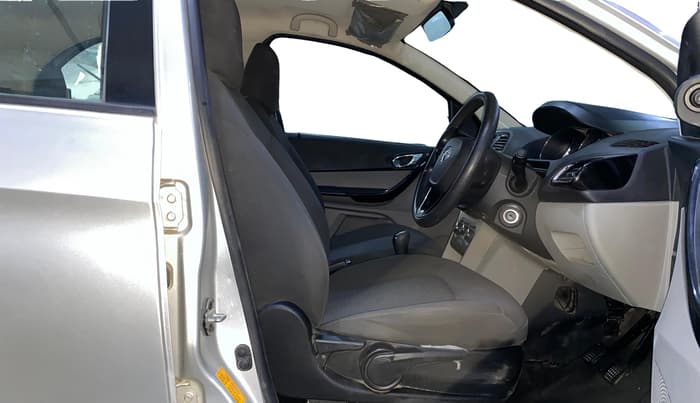 2018 Tata Tiago XZ PETROL, Petrol, Manual, 41,981 km, Right Side Front Door Cabin