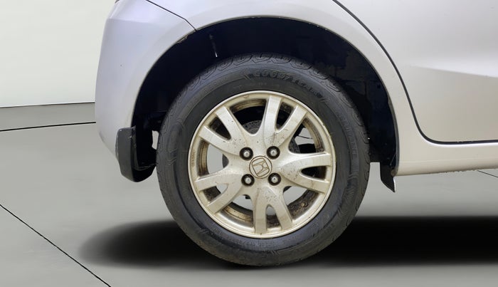2014 Honda Brio VX MT, Petrol, Manual, 31,543 km, Right Rear Wheel