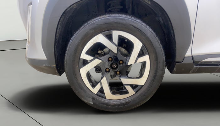 2021 Nissan MAGNITE XV PREMIUM, Petrol, Manual, 18,857 km, Left Front Wheel