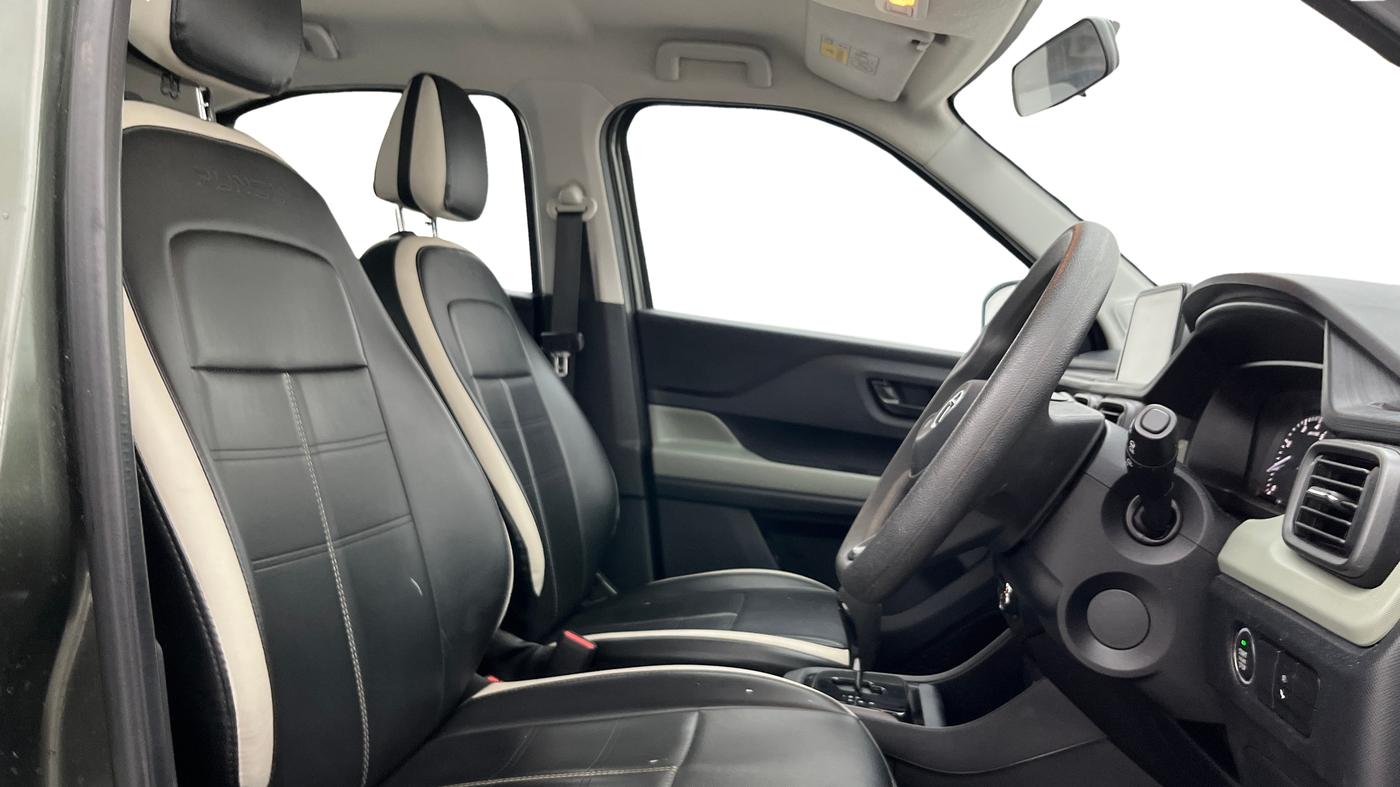 2023 Tata PUNCH  ACCOMPLISHED AMT CAMO EDITION, Petrol, Automatic, 32,159 km, Right Side Front Door Cabin