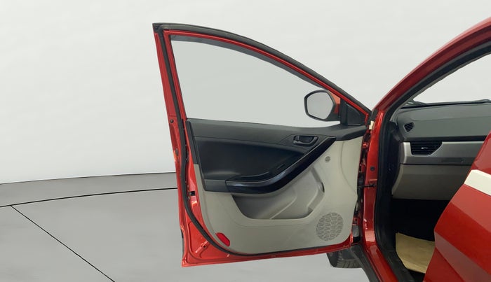 2019 Tata NEXON XMA PETROL, Petrol, Automatic, 33,035 km, LHS Front Door