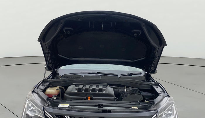 2022 Mahindra XUV700 AX 5 P MT 7 STR, Petrol, Manual, 38,236 km, Open Bonet