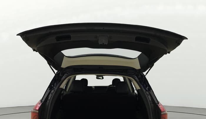 2023 Mahindra XUV700 AX 5 P AT 5 STR, Petrol, Automatic, 13,423 km, Boot Door Open
