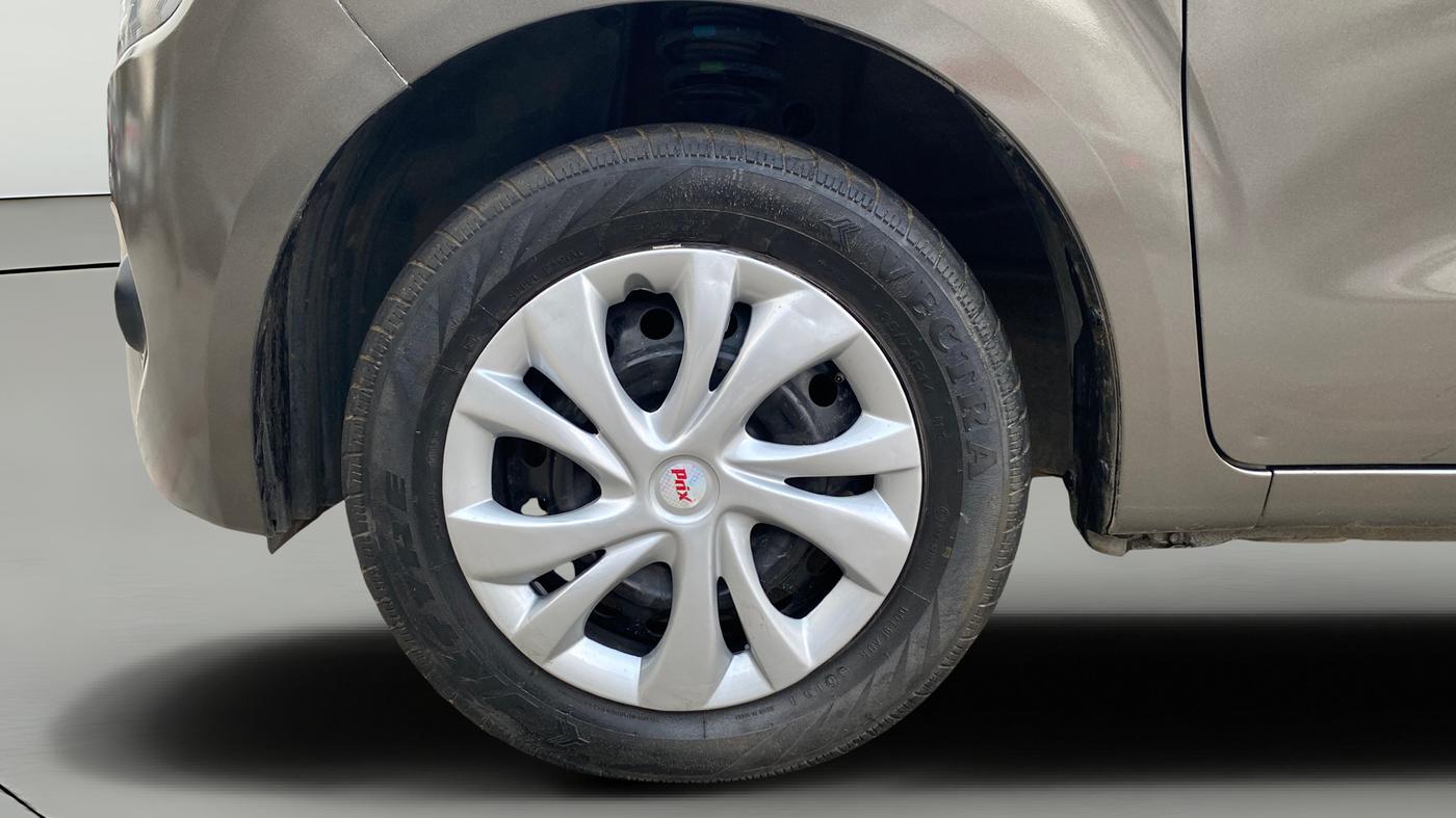 2019 Maruti New Wagon-R VXI 1.2, Petrol, Manual, 76,392 km, Left Front Wheel