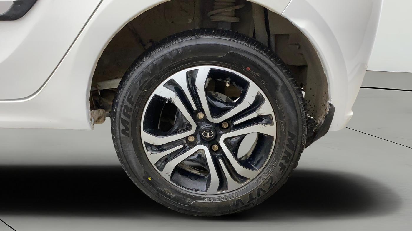 2024 Tata Tiago XTA PETROL, Petrol, Automatic, 20,759 km, Left Rear Wheel