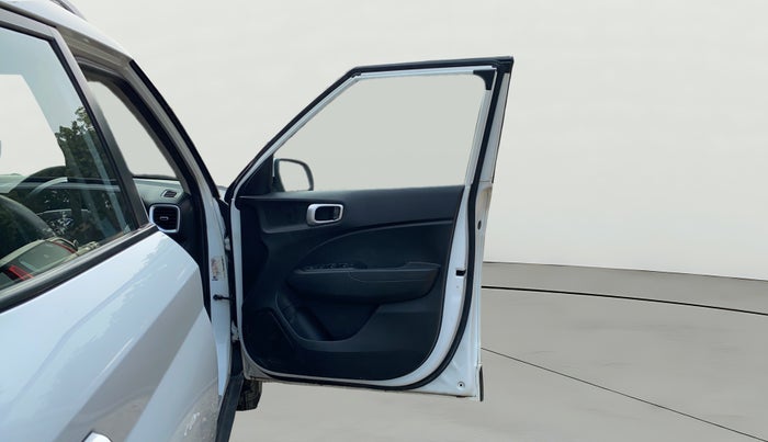 2019 Hyundai VENUE SX PLUS 1.0 TURBO DCT, Petrol, Automatic, 44,898 km, RHS Front Door