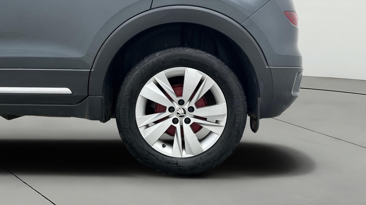 2022 Skoda KUSHAQ AMBITION 1.0L TSI MT, Petrol, Manual, 35,618 km, Left Rear Wheel