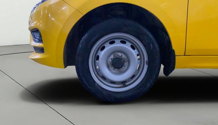 2020 Tata Tiago XE PETROL, Petrol, Manual, 26,908 km, Left Front Wheel