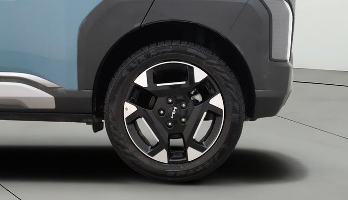 2025 KIA SYROS HTX Plus (O) 1.5 Diesel 6AT, Diesel, Automatic, 8,930 km, Left Rear Wheel