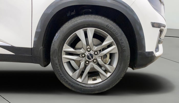 2021 KIA SELTOS HTX IVT 1.5 PETROL, Petrol, Automatic, 82,069 km, Right Front Wheel