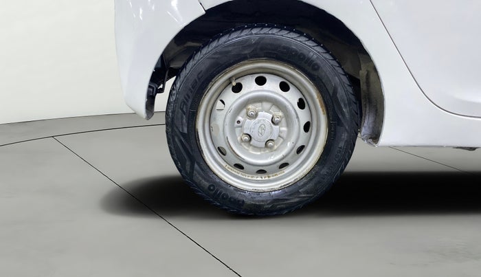 2017 Hyundai Eon ERA +, Petrol, Manual, 32,147 km, Right Rear Wheel