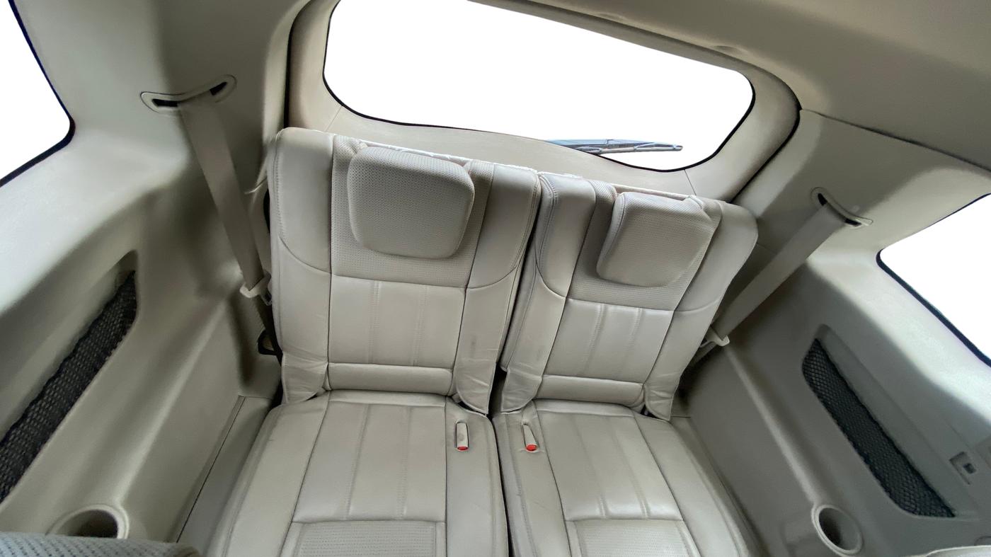 2015 Mahindra XUV500 W10, Diesel, Manual, 77,864 km, Third Seat Row ( optional )