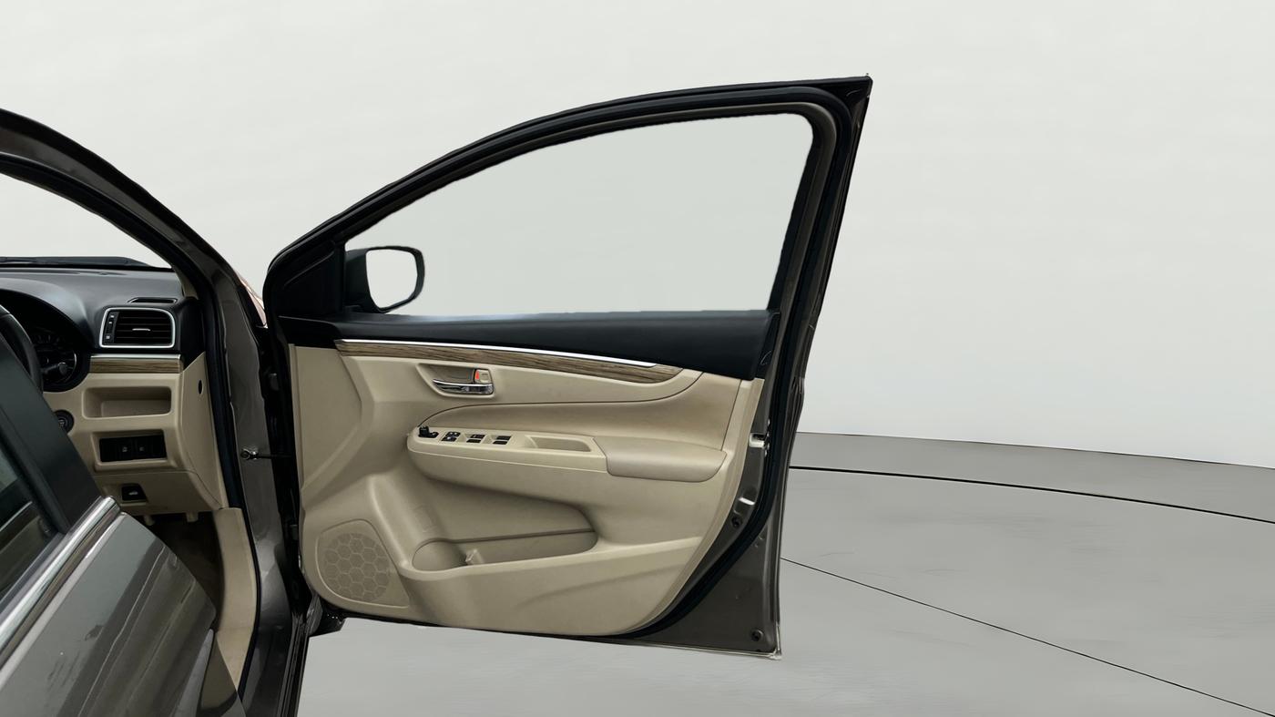 2020 Maruti Ciaz ALPHA 1.5 SHVS PETROL, Petrol, Manual, 34,489 km, RHS Front Door